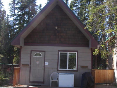 cottage_front_wide